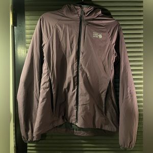 Mountain Hardware Kor Strata dusty purple insulated jacket with hood. Women’s S.